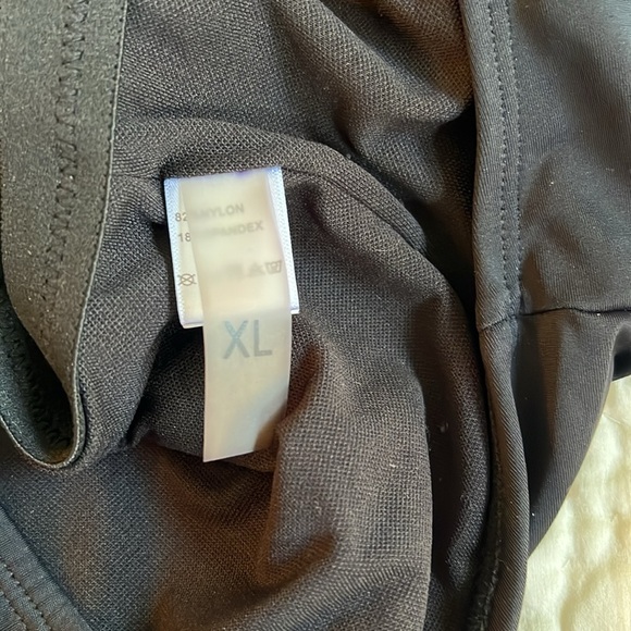 Adjustable Strap Built In Bra Black Tank Top Swim Top Only - Picture 5 of 9